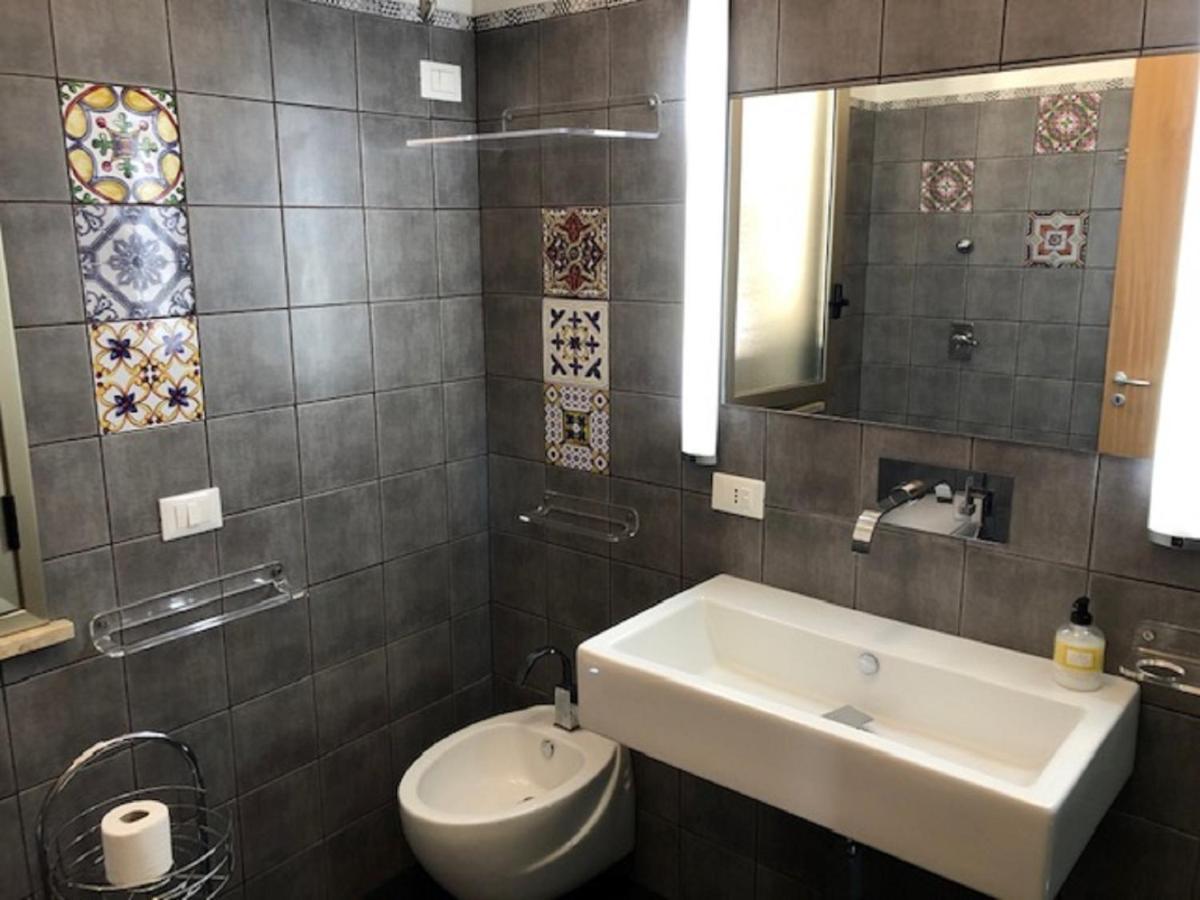 B&B Palazzo Diaz Марсала Екстер'єр фото